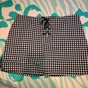 LACE UP GINGHAM SKORT